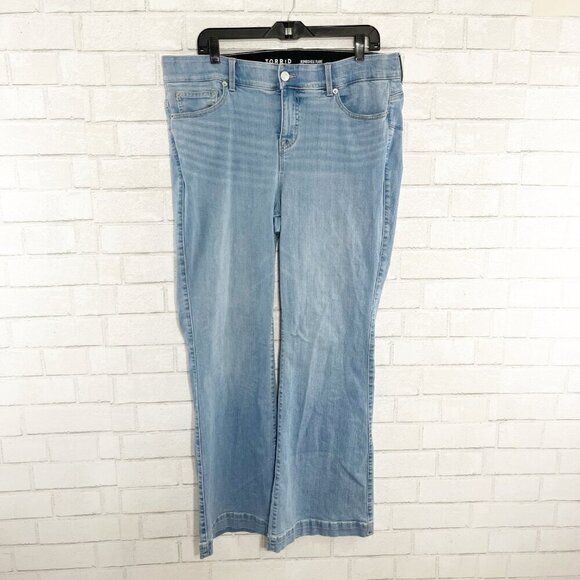 Torrid Light Wash High Rise Bombshell Flare Jeans Women's Plus Size 18 Regular - Picture 2 of 9